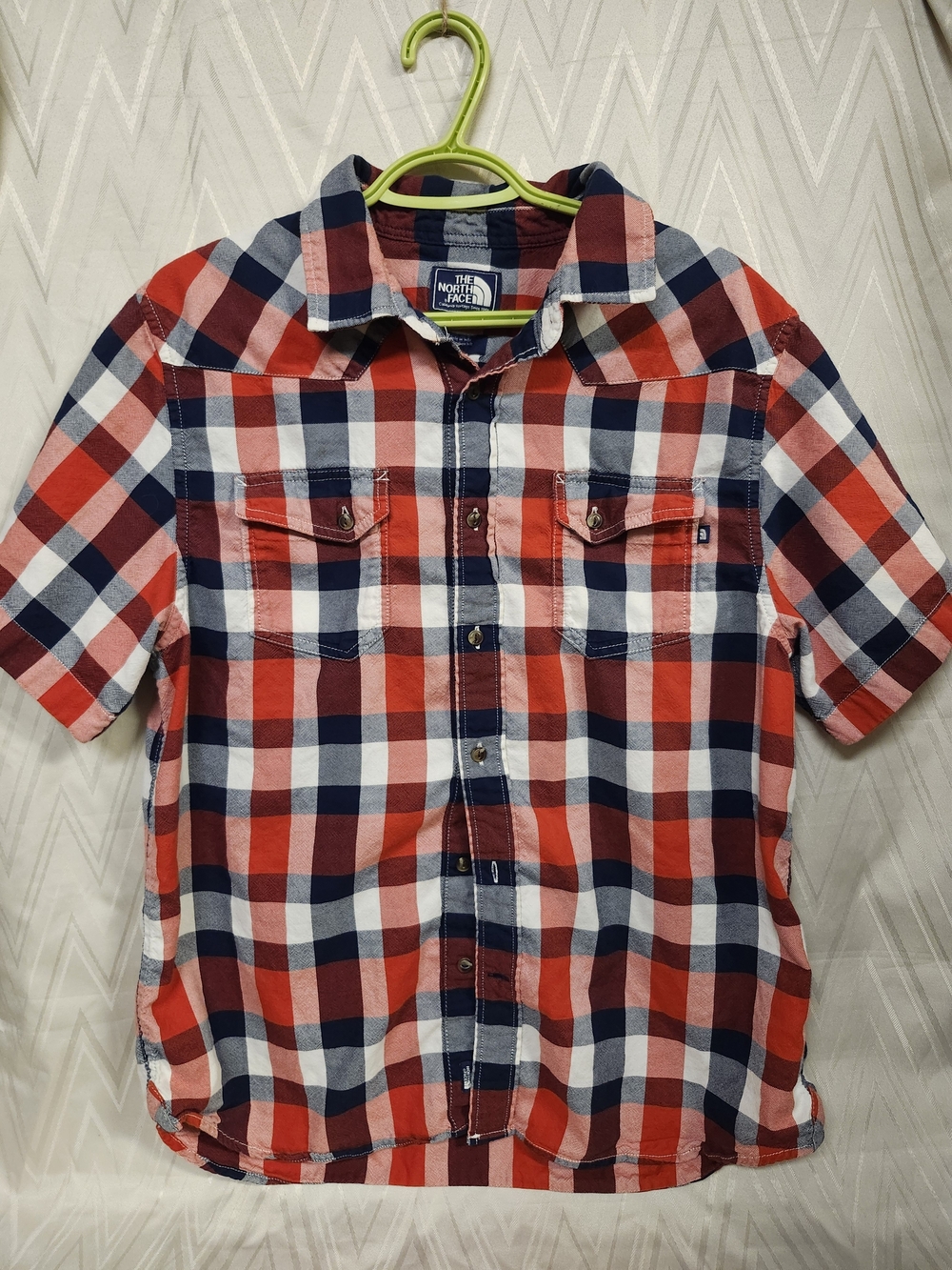The North Face Red, Navy & White Plaid Short-Sleeve Button-Down Shirt